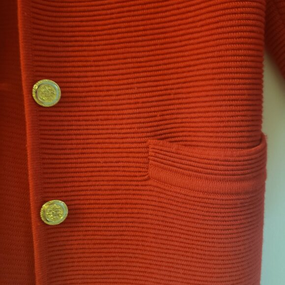 Vintage red knit cardigan with gold buttons - Picture 2 of 4